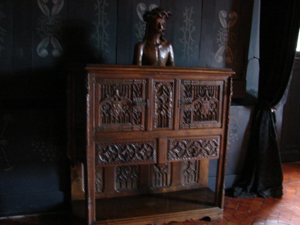 CHATEAU DE CHENONCEAU - CHAMBRE LOUISE DE LORRAINE SURNOMME LA REINE BLANCHE 4.JPG