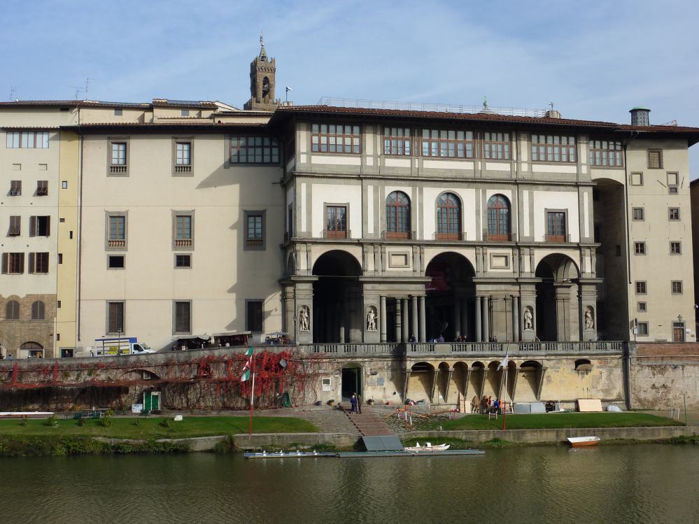 FLORENCE Sur l'arno (2).JPG
