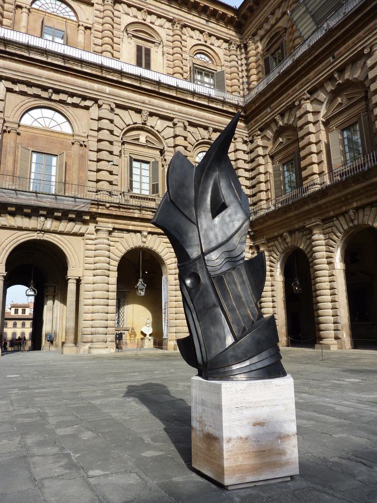 FLORENCE palazzo pitti.JPG