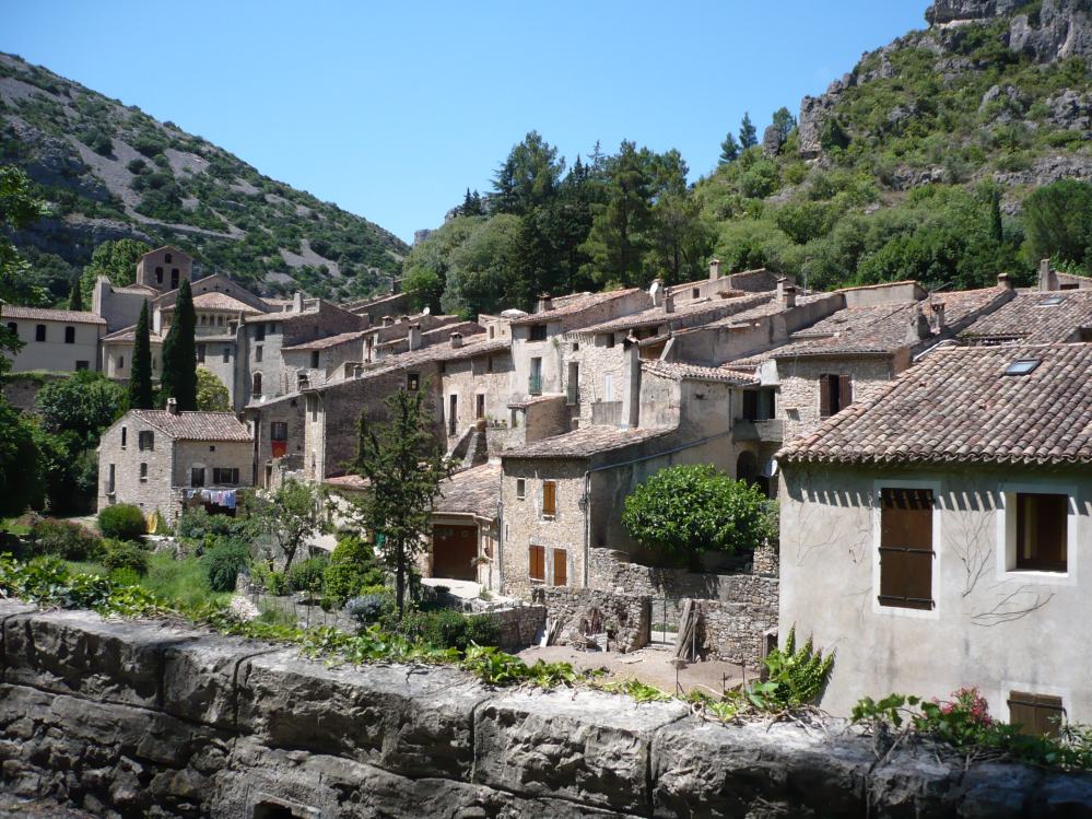 Saint-Guilhem le Desert.JPG